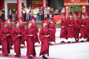 殯葬 業 工作 內容:送葬