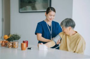 護理 師 薪水 天花板