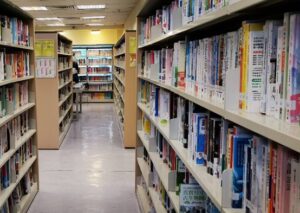 石圍角公共圖書館