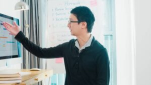 小學校長人工