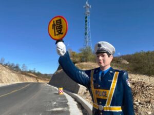 總警司人工