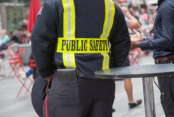 總警司人工